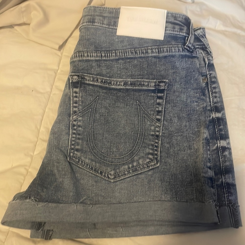 True religion shorts
